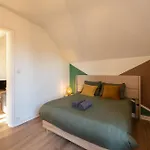 アパート Moderne, Confortable Et Bien Situe オーリヤック