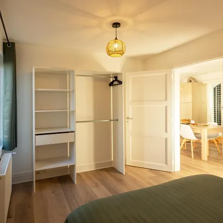 Moderne, Confortable Et Bien Situe *